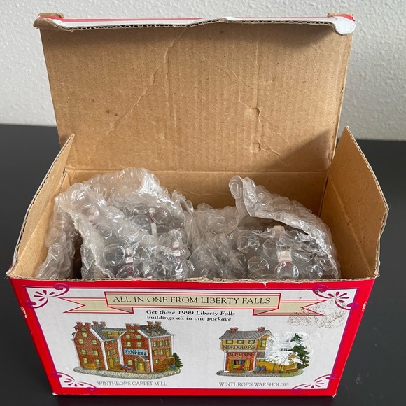 ⭐️SOLD⭐️Liberty Falls Miniatures Winthrop’s Warehouse and Carpet Mill Vintage - Picture 8 of 8